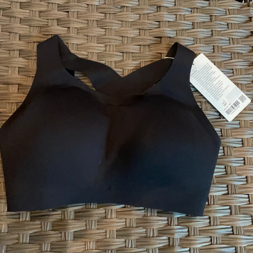 Lululemon Enlite High Support bra